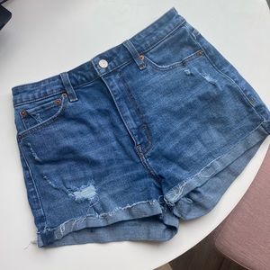Abercrombie High Rise Short Size 27/4